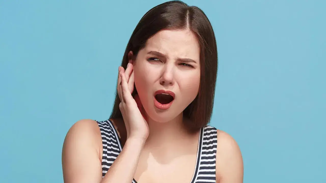 Zdjęcie Jak skutecznie zapobiec piszczeniu aparatu słuchowego i cieszyć się komfortem