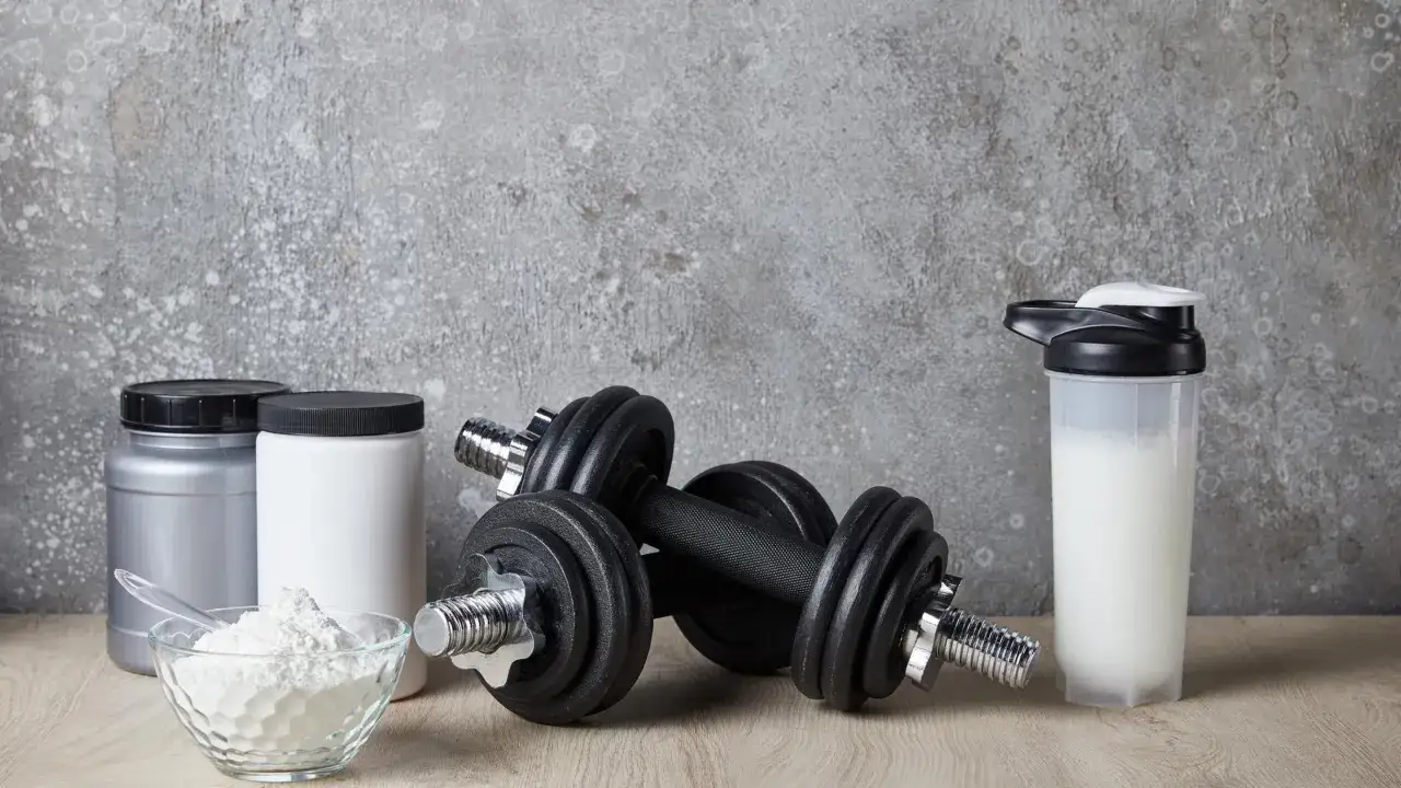 Zdjęcie WPI czy WPC na redukcji – które białko naprawdę działa lepiej?