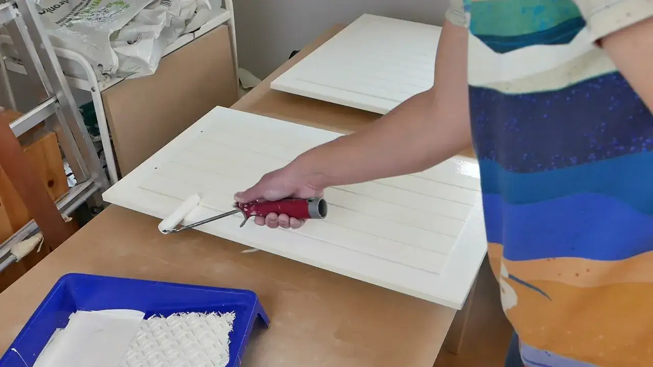 Zdjęcie Czym pomalować meble z ikei, aby uzyskać perfekcyjny efekt?