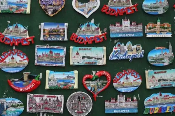 Zdjęcie Gdzie kupić pamiątki w Budapeszcie? Najlepsze miejsca i porady