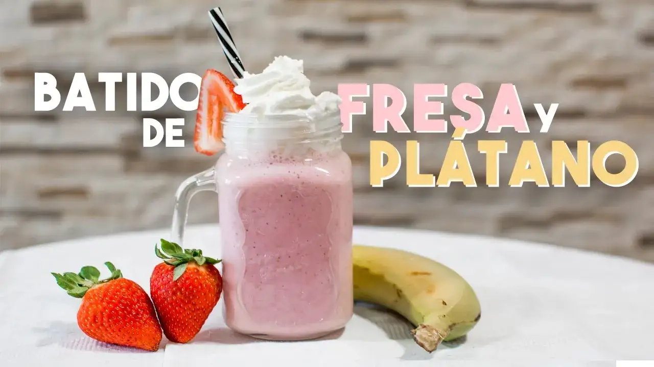 Zdjęcie Delicioso batido de fresa con plátano fácil y nutritivo para niños
