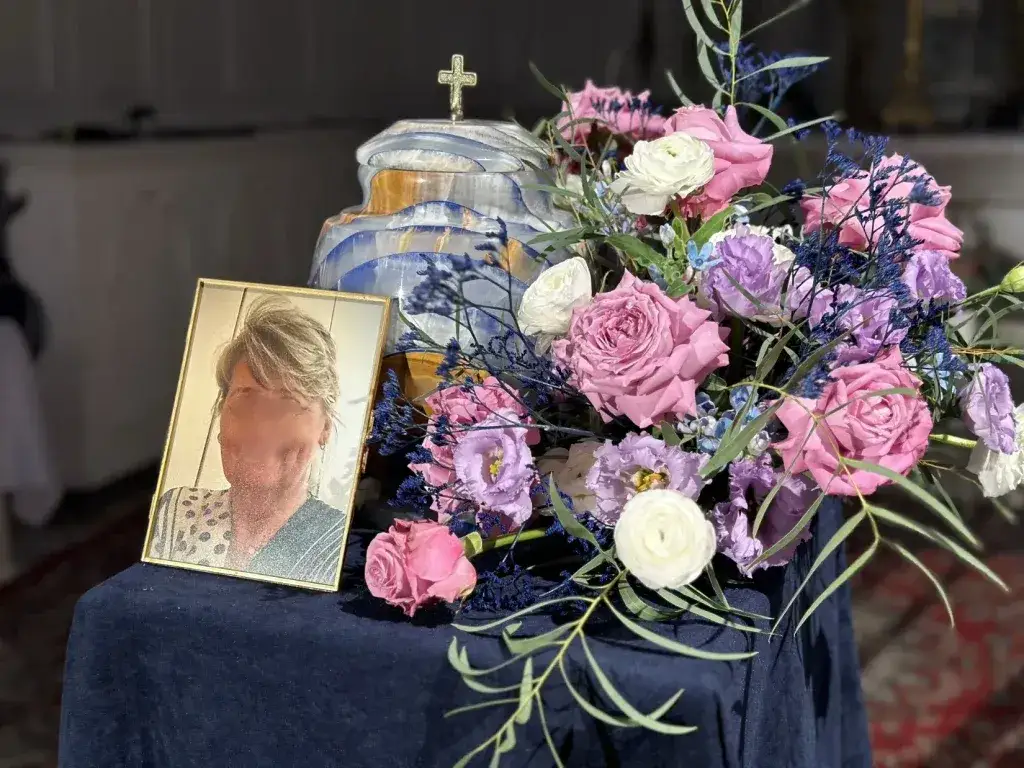Zdjęcie Jakie kwiaty na pogrzebie wybrać, aby oddać hołd bliskim?