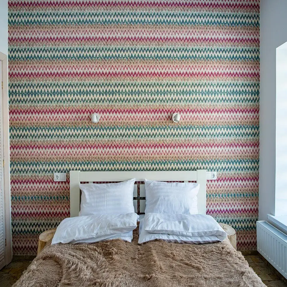 Zdjęcie Jaką tapetę do małej sypialni wybrać, aby optycznie ją powiększyć?