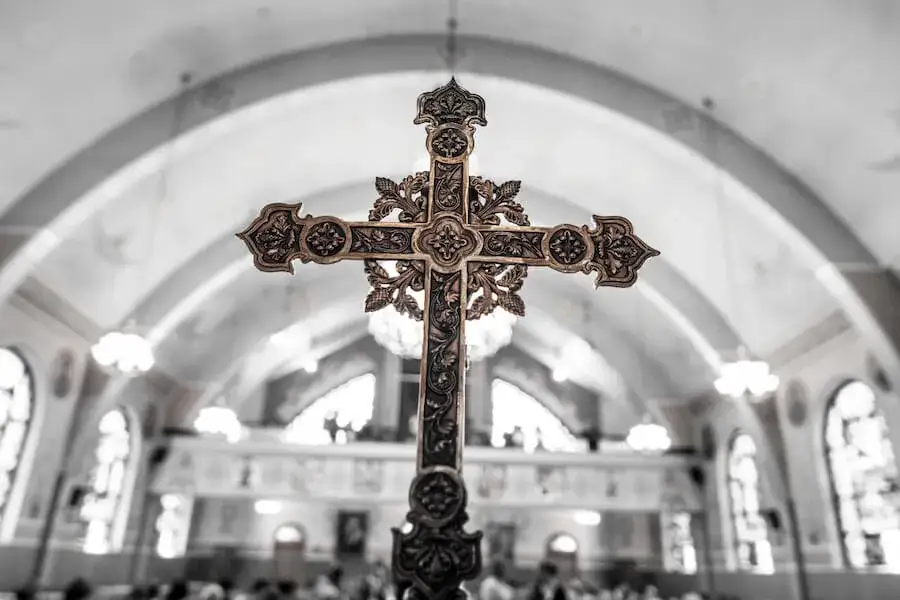 Zdjęcie Czym się różni katolik od chrześcijanina? Kluczowe różnice wyjaśnione