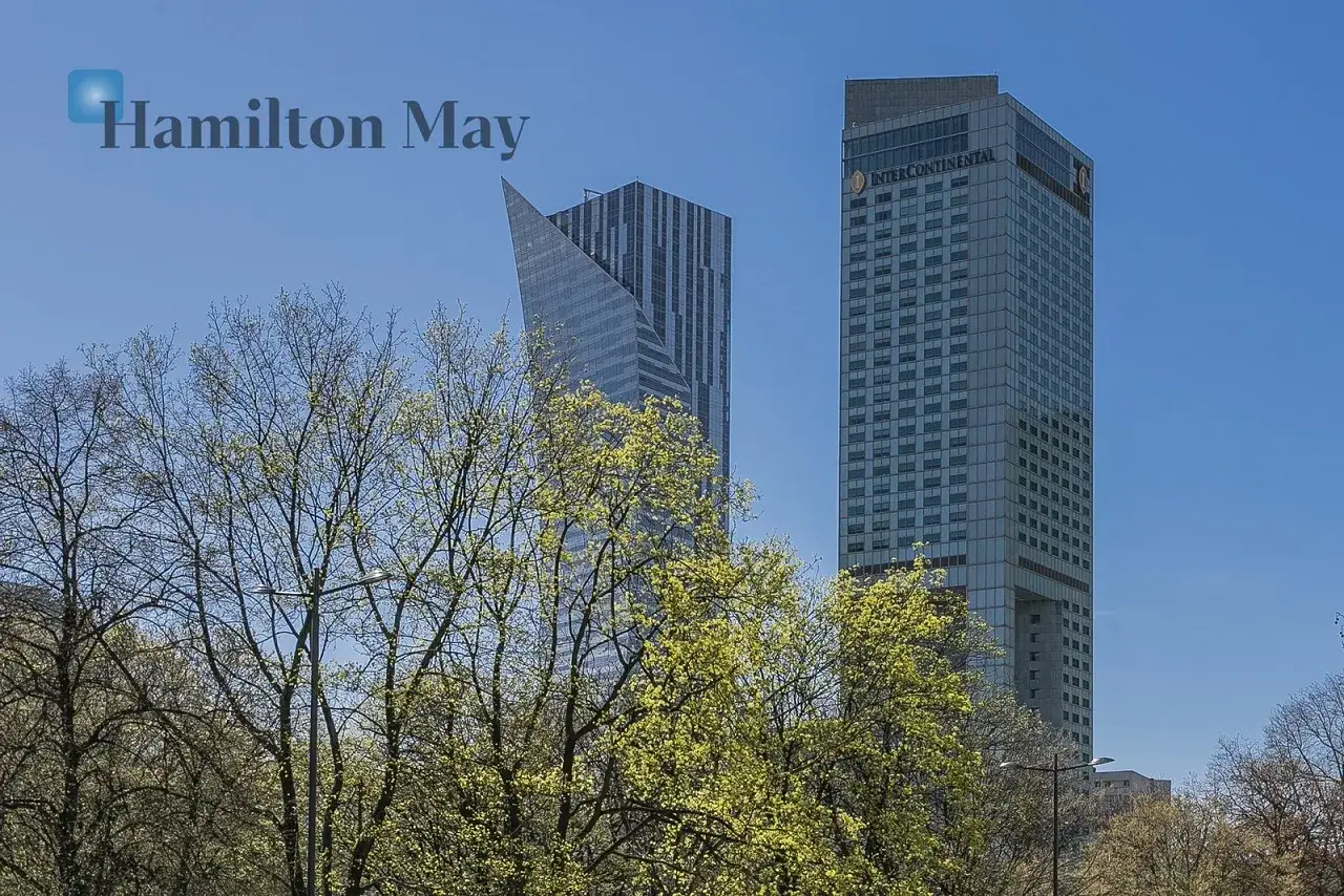 Zdjęcie Ile kosztuje apartament na Złotej 44? Ceny, które zaskakują!