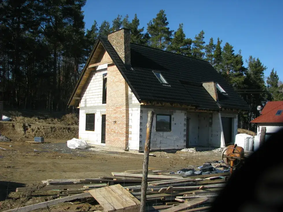 Zdjęcie Jak skutecznie ocieplić komin z cegły i uniknąć strat ciepła – praktyczne porady