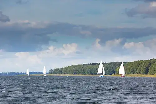 Zdjęcie Największe jeziora w Polsce i ich niezwykłe położenie w pasie