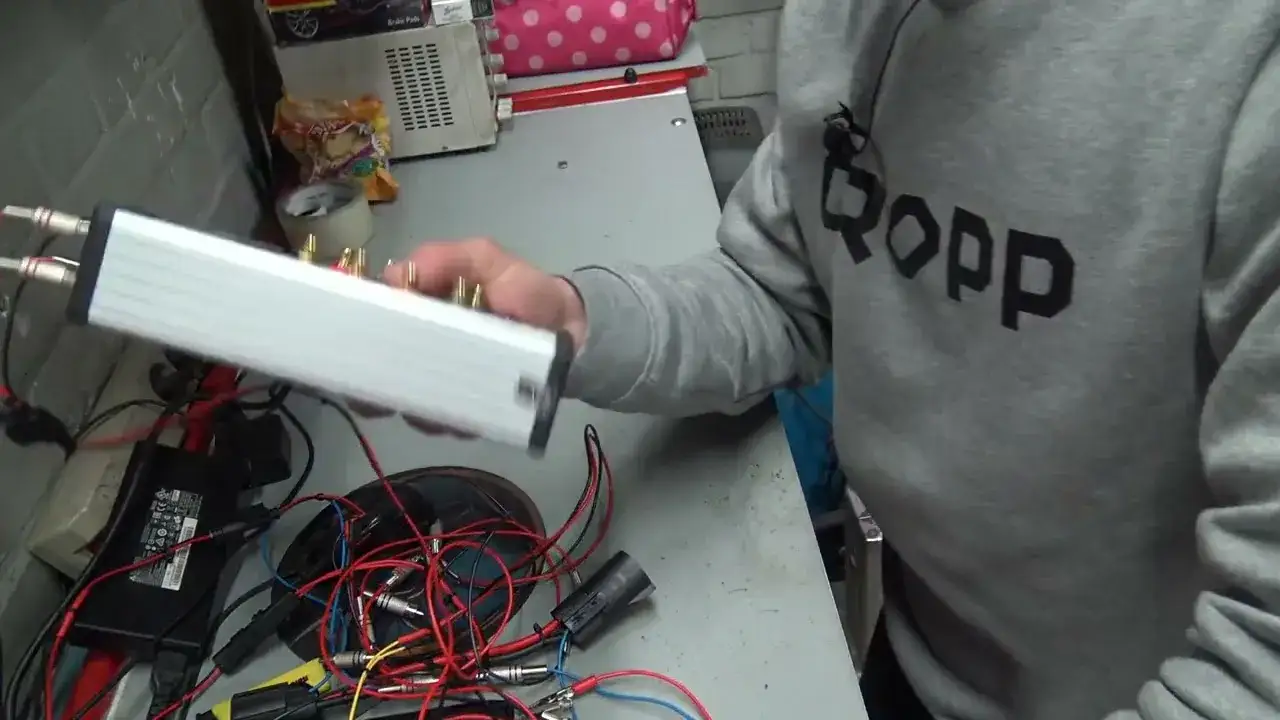 Zdjęcie Jak sprawdzić zawór rozprężny klimatyzacji i uniknąć kosztownych napraw