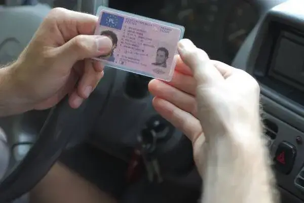 Zdjęcie Gdzie najłatwiej zdać prawo jazdy za granicą? Sprawdź kraje bez stresu i wysokich kosztów