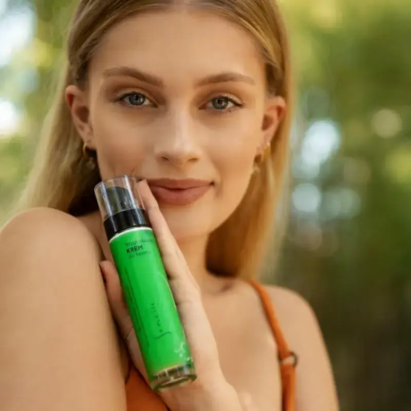 Zdjęcie Senelle krem wygładzający - naturalne składniki na zmarszczki i cienie