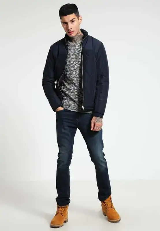 Zdjęcie Modne jesienne stylizacje męskie, które zaskoczą twoją dziewczynę