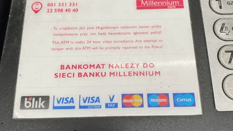 Zdjęcie Jak wypłacać pieniądze z bankomatu BLIK bez ukrytych kosztów?