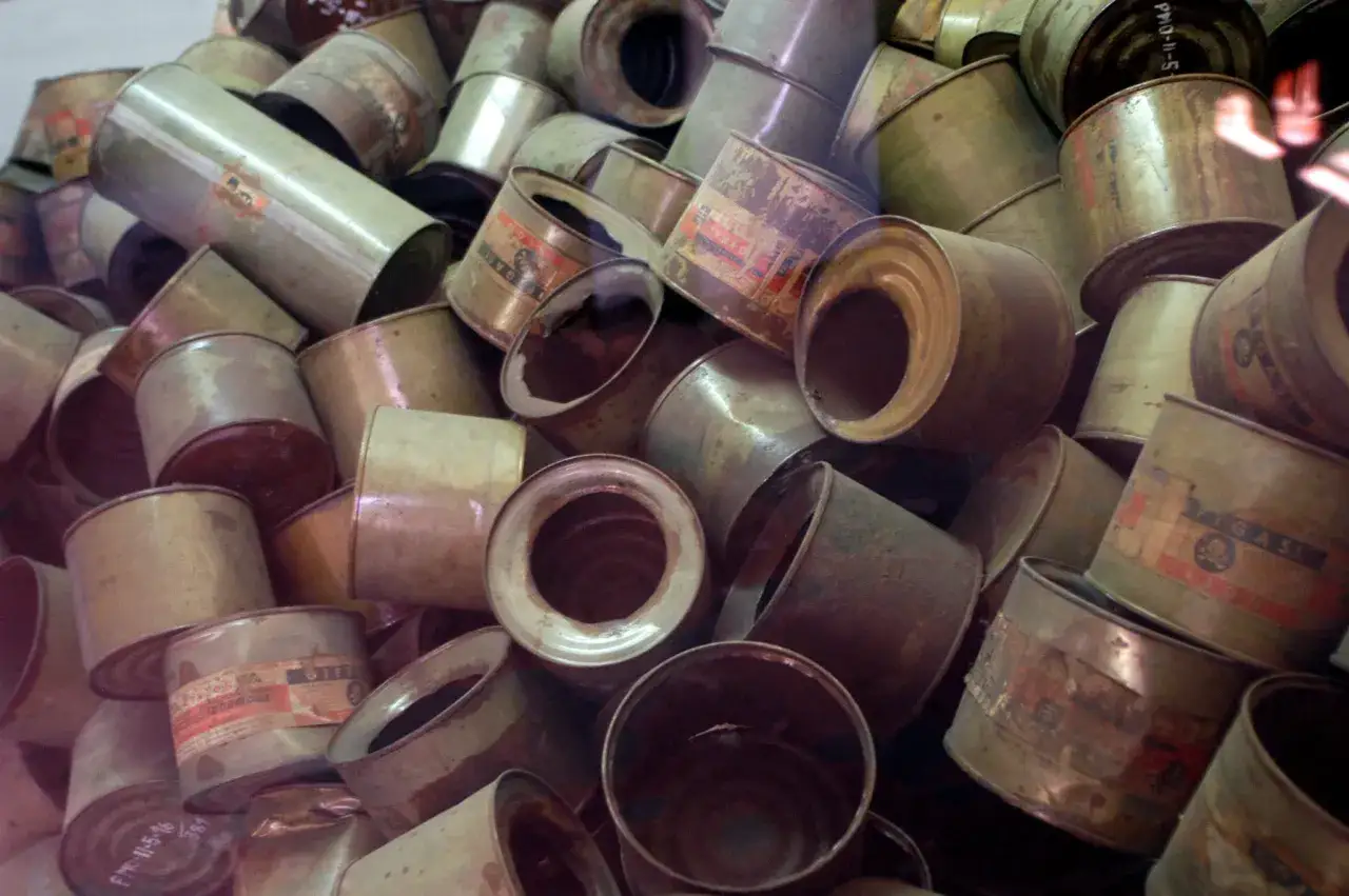 Zdjęcie Kto wynalazł cyklon B i jakie były jego kontrowersyjne skutki?