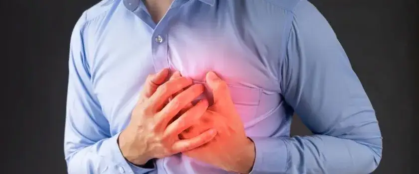 Zdjęcie B&oacute;l w klatce? Otw&oacute;rz czakrę serca - poznaj przyczyny i metody