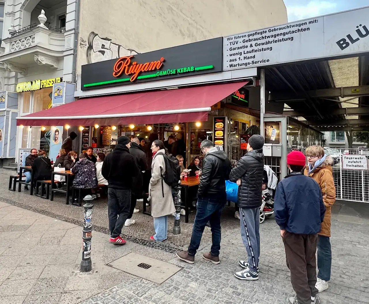 Zdjęcie Ile kosztuje kebab w Berlinie? Zaskakujące ceny i r&oacute;żnice!