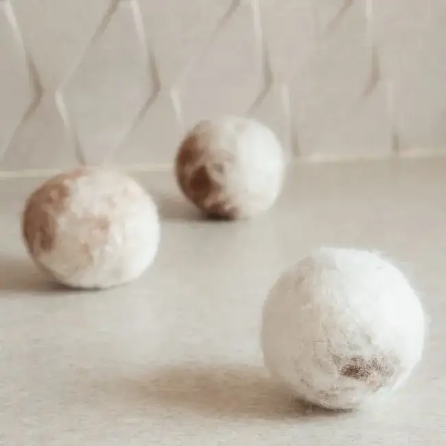 Zdjęcie Jakie kule do suszarki wybrać, aby przyspieszyć suszenie prania?