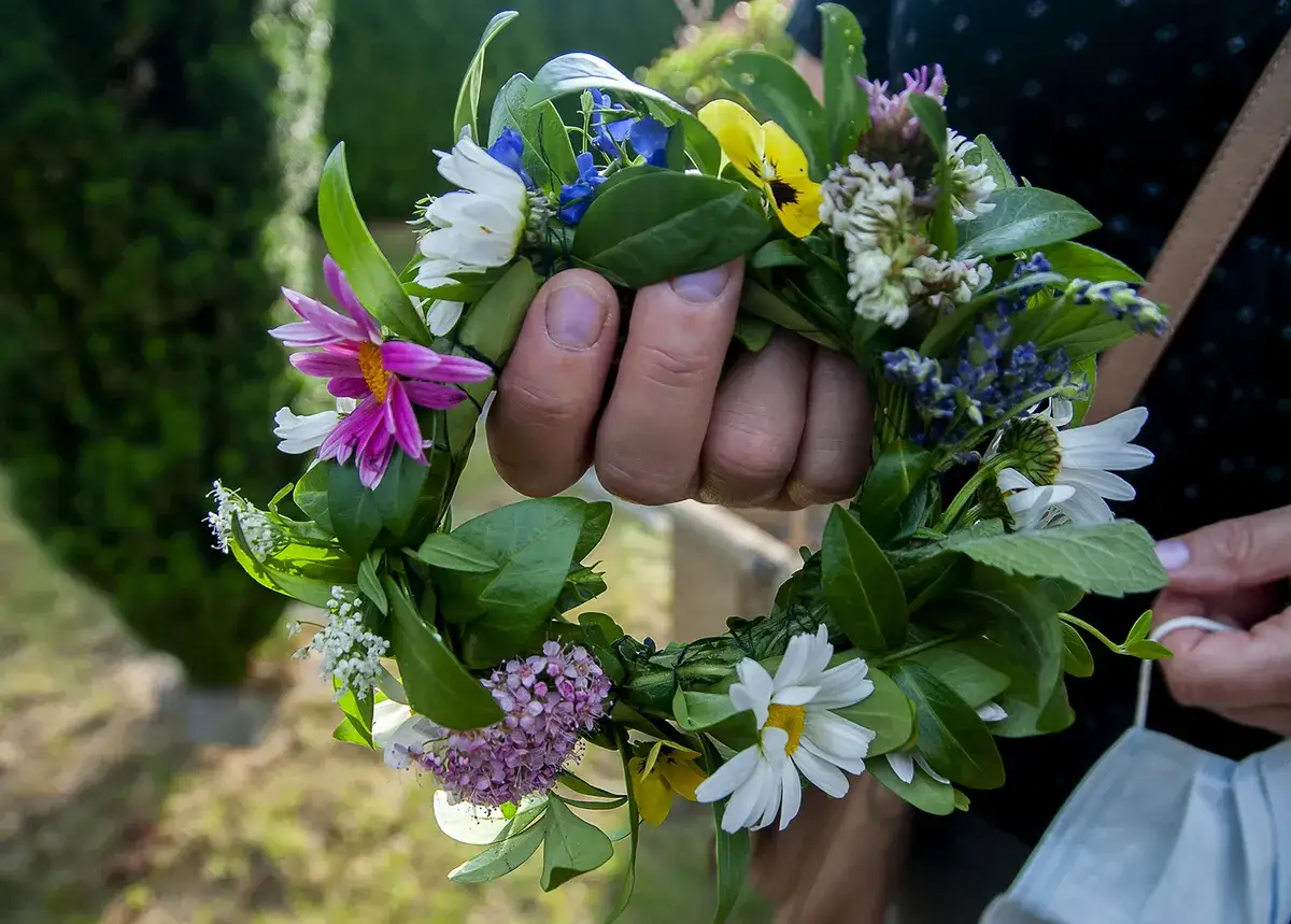 Zdjęcie Kiedy święci się wianki w kościele? Poznaj znaczenie tej tradycji
