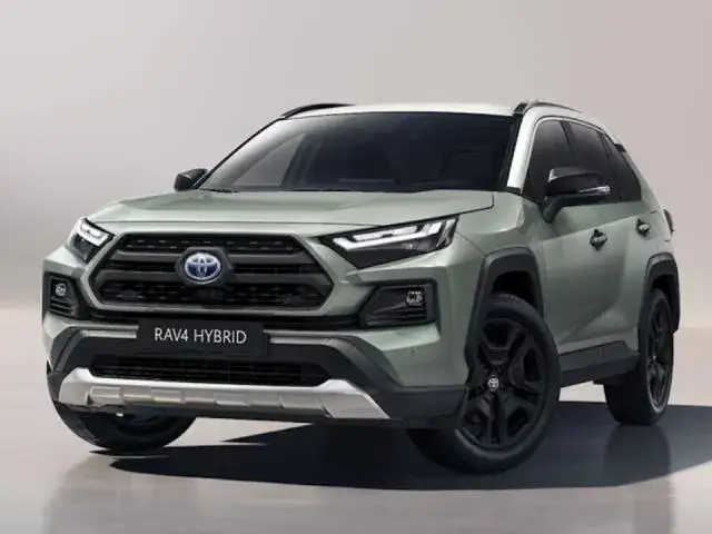 Zdjęcie Ile pali Toyota RAV4? Sprawdź zużycie paliwa w mieście i na trasie