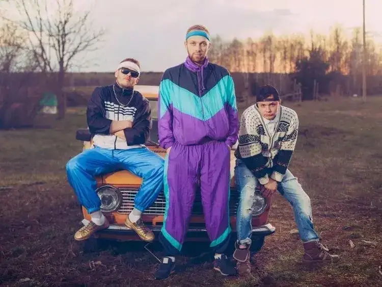 Zdjęcie Impreza w stylu lat 90 dekoracje, które zachwycą Twoich gości