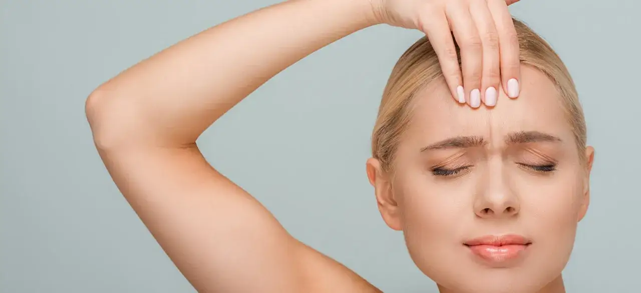 Zdjęcie Jak pozbyć się lwiej zmarszczki bez botoksu - skuteczne metody i porady