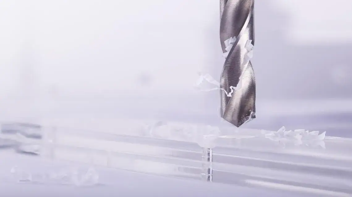 Zdjęcie Jakie wiertło do plastiku wybrać, aby uniknąć uszkodzeń materiału?