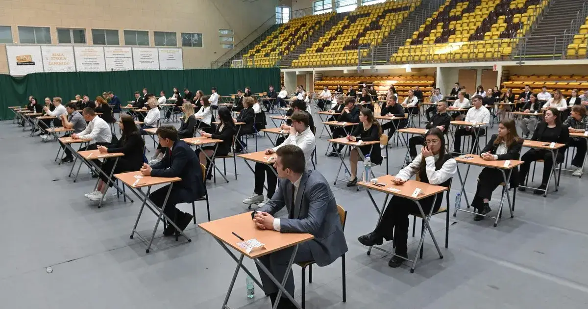 Zdjęcie Ile procent to 1 punkt na maturze z polskiego? Zrozum swoje wyniki