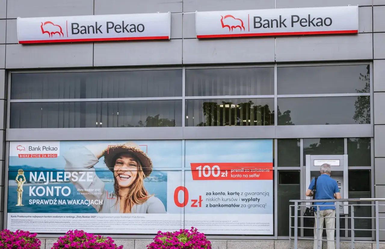 Zdjęcie Pekao kiedy przelew? Sprawdź, kiedy pieniądze dotrą na konto