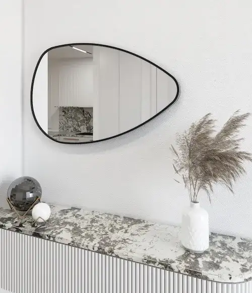 Zdjęcie Optymalna wysokość lustra w przedpokoju - praktyczne wskazówki