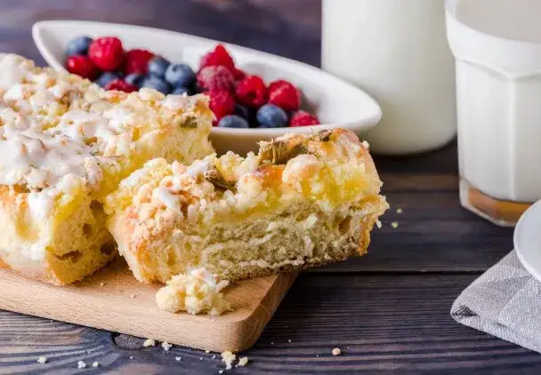 Zdjęcie Placek drożdżowy z kruszonką jak u babci: magiczny przepis prosto z dzieciństwa