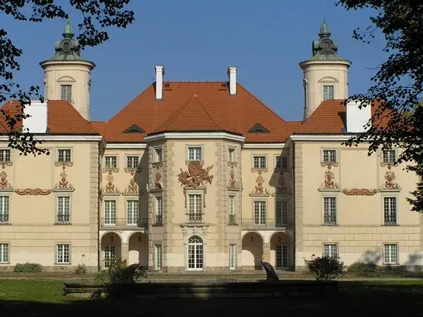 Zdjęcie Pałac w Otwocku: Fascynująca historia i tajemnice architektury