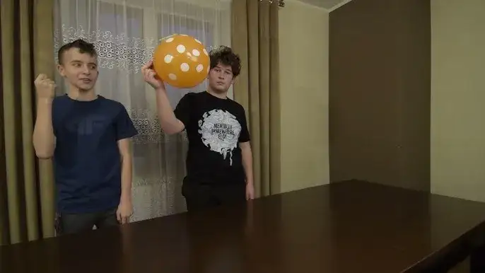 Zdjęcie Na czym polega zjawisko odrzutu? Zaskakujące fakty i przykłady