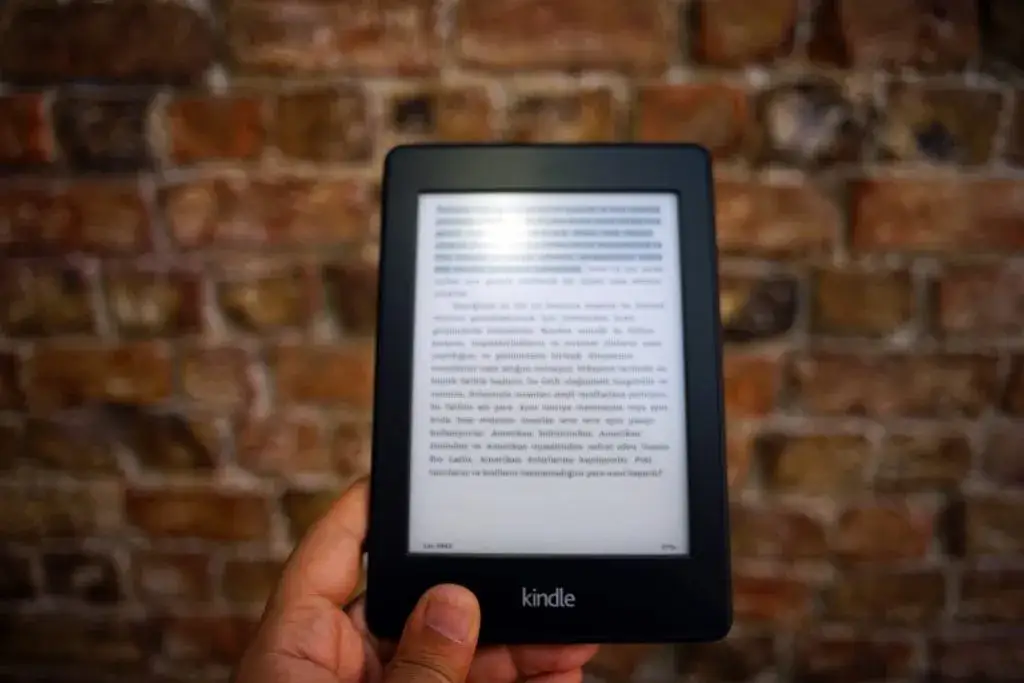 Zdjęcie Jak pobrać książki na kindle - 5 szybkich sposobów dodawania ebooków