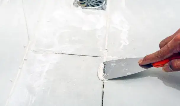 Zdjęcie Jak skutecznie usunąć fugę epoksydową z płytek ceramicznych?