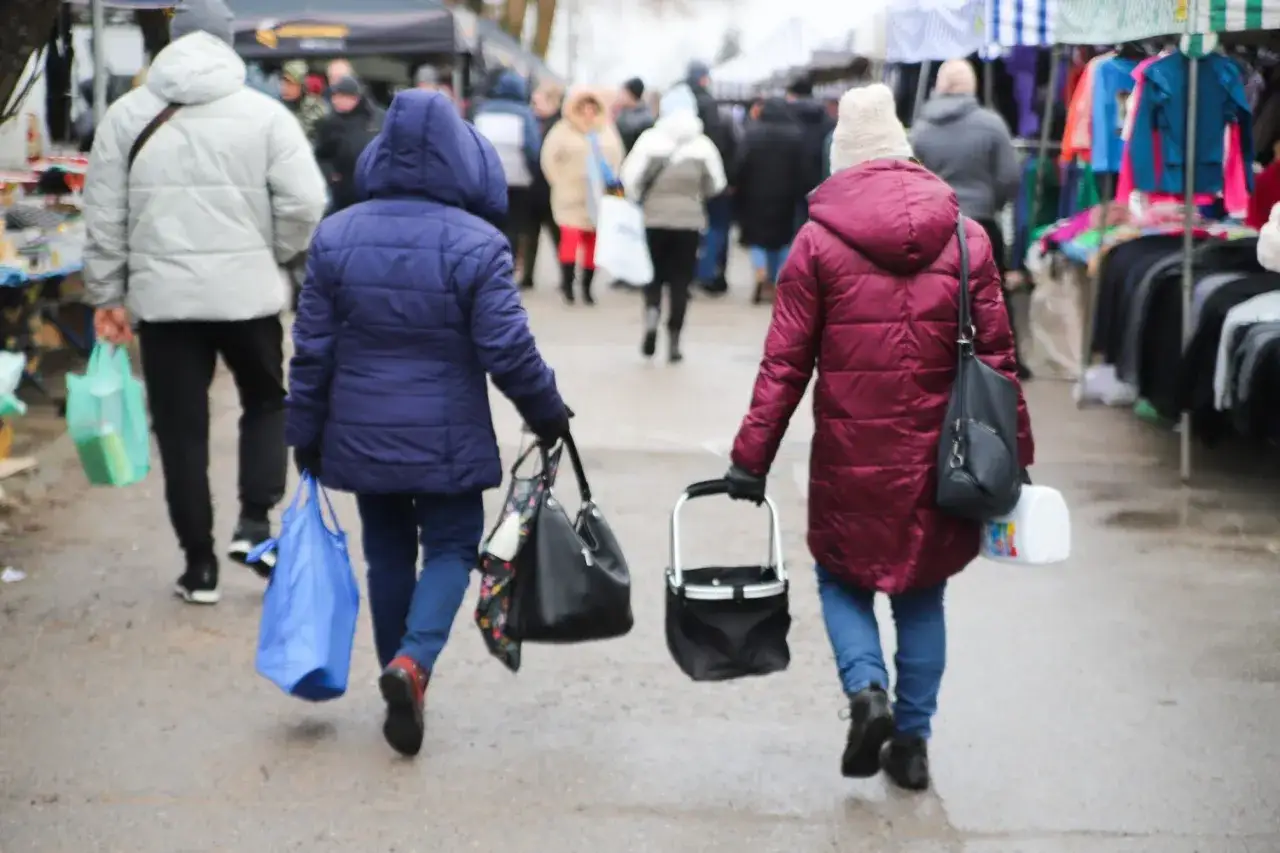 Zdjęcie Czy giełda w Gorzowie jest otwarta? Sprawdź godziny i dni!
