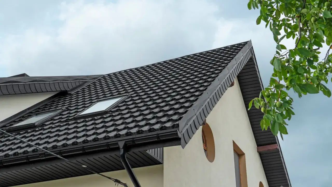 Zdjęcie Cechy blachodachówki Germania i jej zastosowanie w nowoczesnym budownictwie