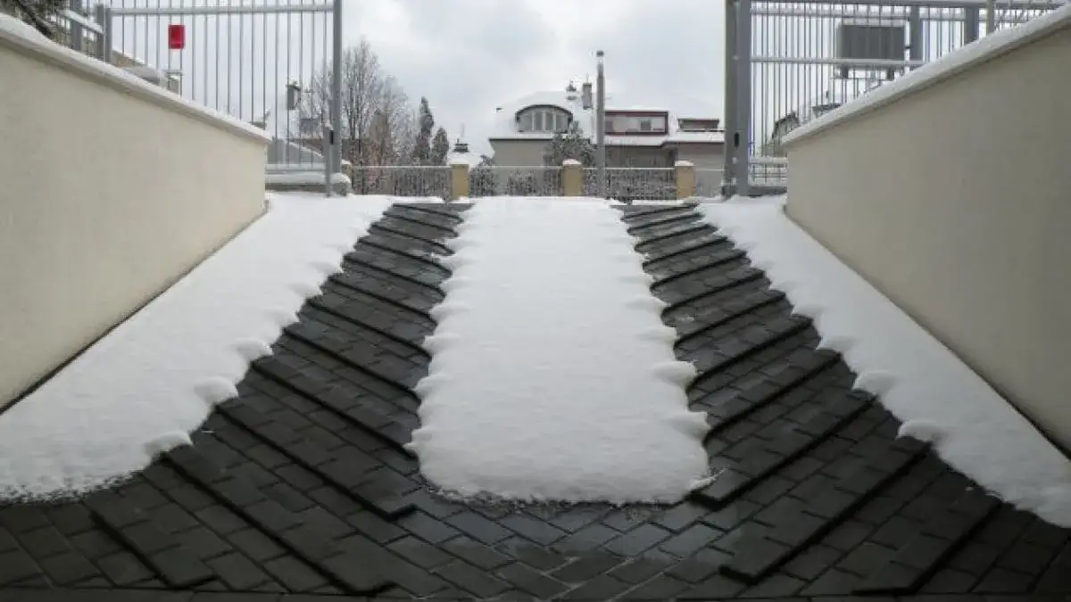 Zdjęcie Jak zrobić podgrzewany podjazd i uniknąć zimowych problemów