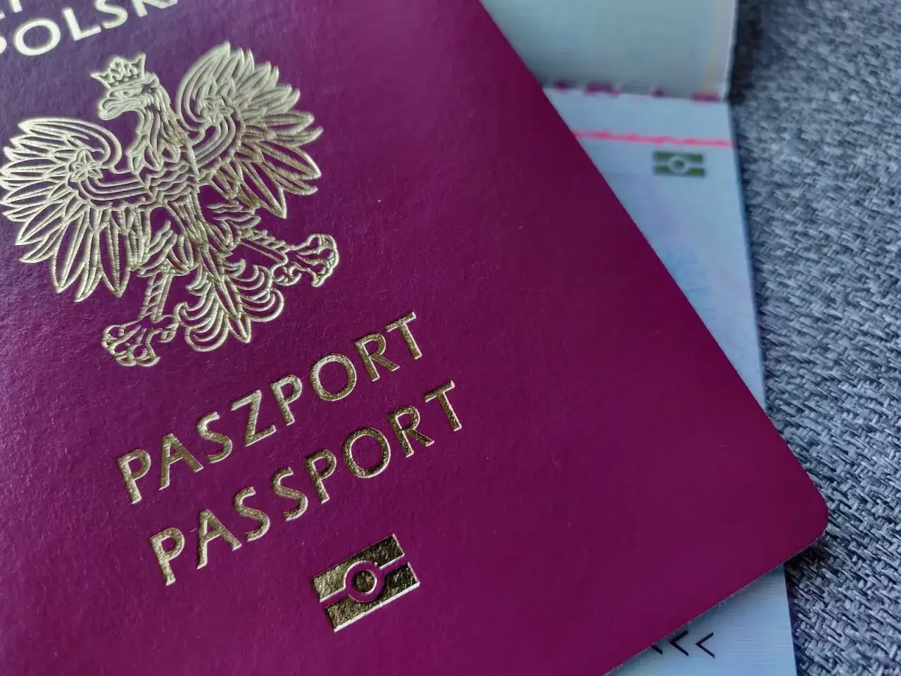 Zdjęcie Czy mam paszport biometryczny? Oto jak go rozpoznać i co warto wiedzieć