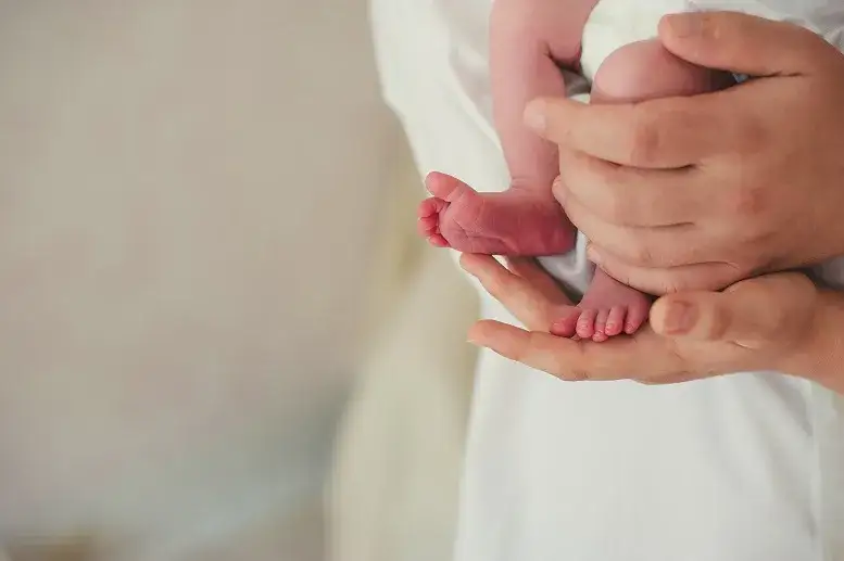 Zdjęcie Czy z 2 tygodniowym dzieckiem można jechać w gości bez obaw?
