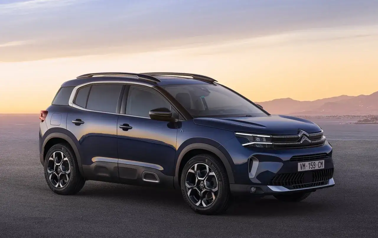 Zdjęcie Najlepsze SUV-y do 15 tys – komfortowe i niezawodne opcje na rynku