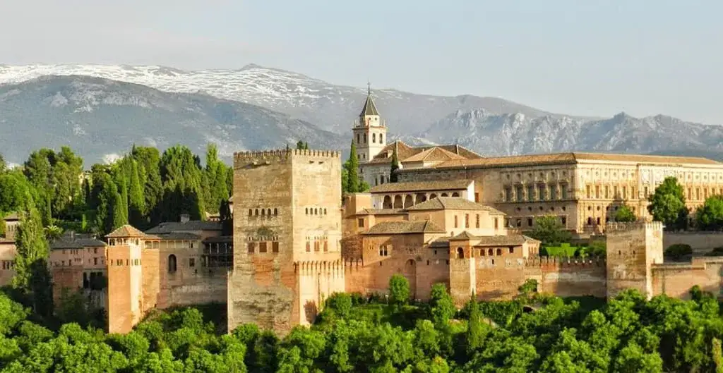 Zdjęcie Qué visitar en Granada: los lugares que no te puedes perder