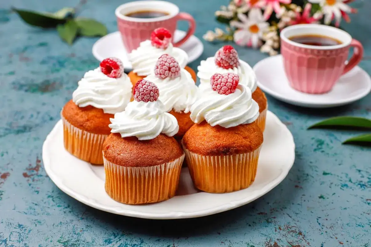 Zdjęcie Jak upiec idealne muffinki w papierowych foremkach bez błędów i przywierania
