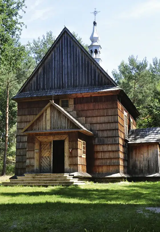 Zdjęcie Skansen Wsi Radomskiej - odkryj historię, wystawy i wydarzenia
