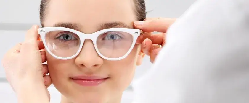 Zdjęcie Jak wygląda wizyta u okulisty? Co musisz wiedzieć, aby się nie stresować