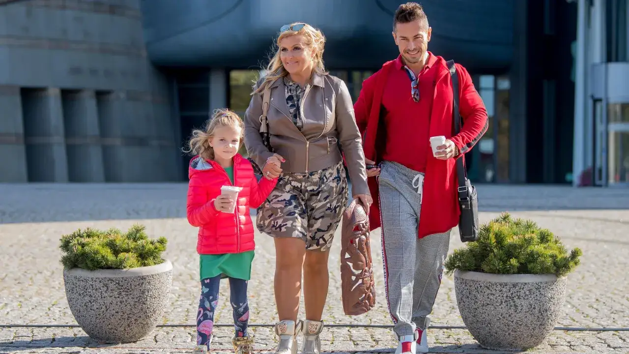 Zdjęcie Katarzyna Skrzynecka: ile ma dzieci i jak łączy macierzyństwo z karierą?