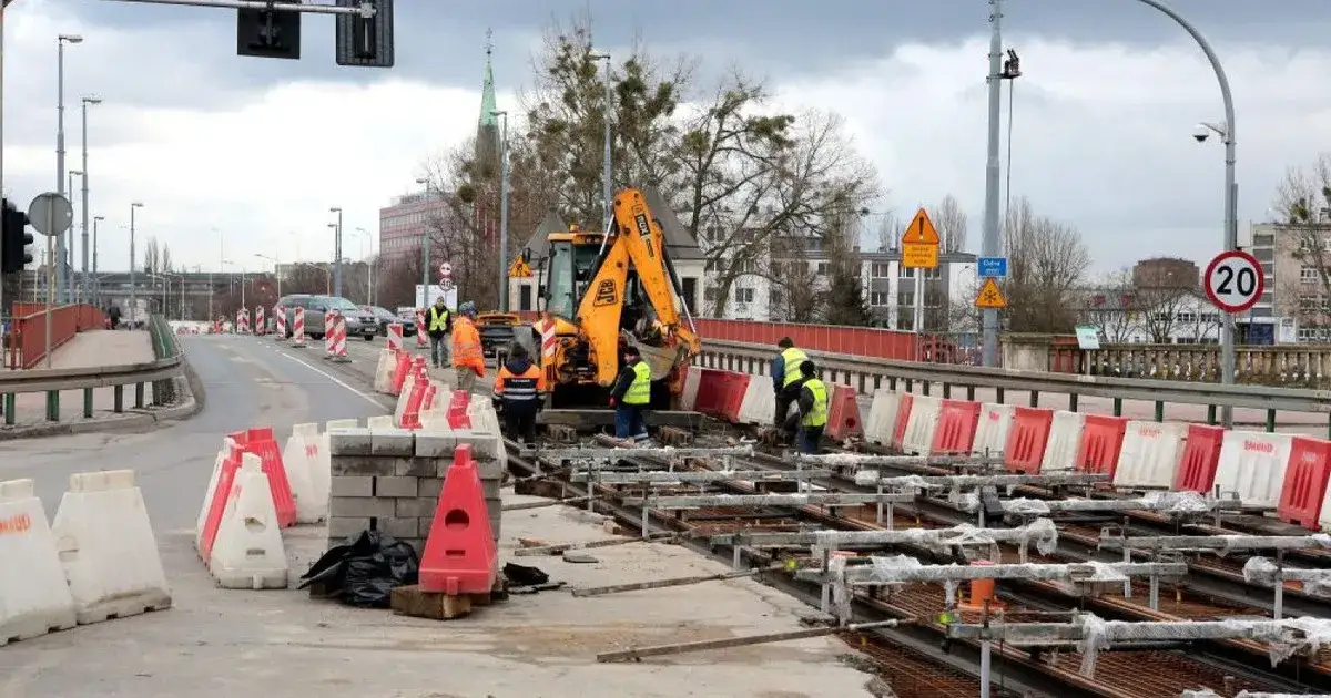 Zdjęcie Czym jest wojna podjazdowa? Definicja, historia i współczesne zastosowanie