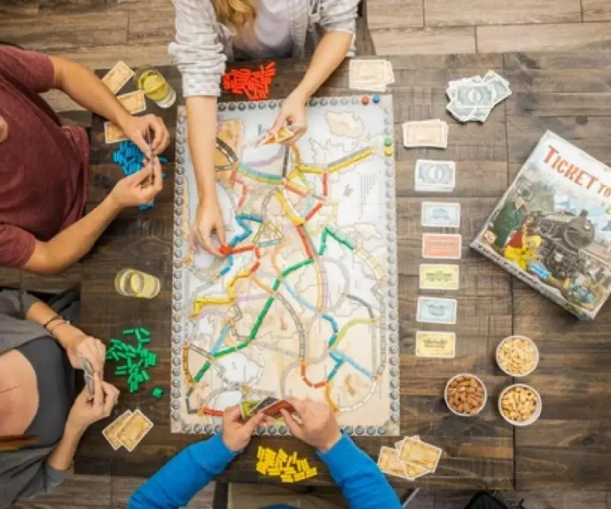 Zdjęcie Najlepsze gry planszowe do 50 zł, które zachwycą całą rodzinę