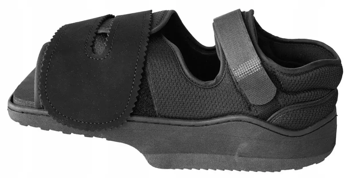 Zdjęcie Kiedy normalne buty po operacji haluksa? Sprawdź, aby uniknąć bólu