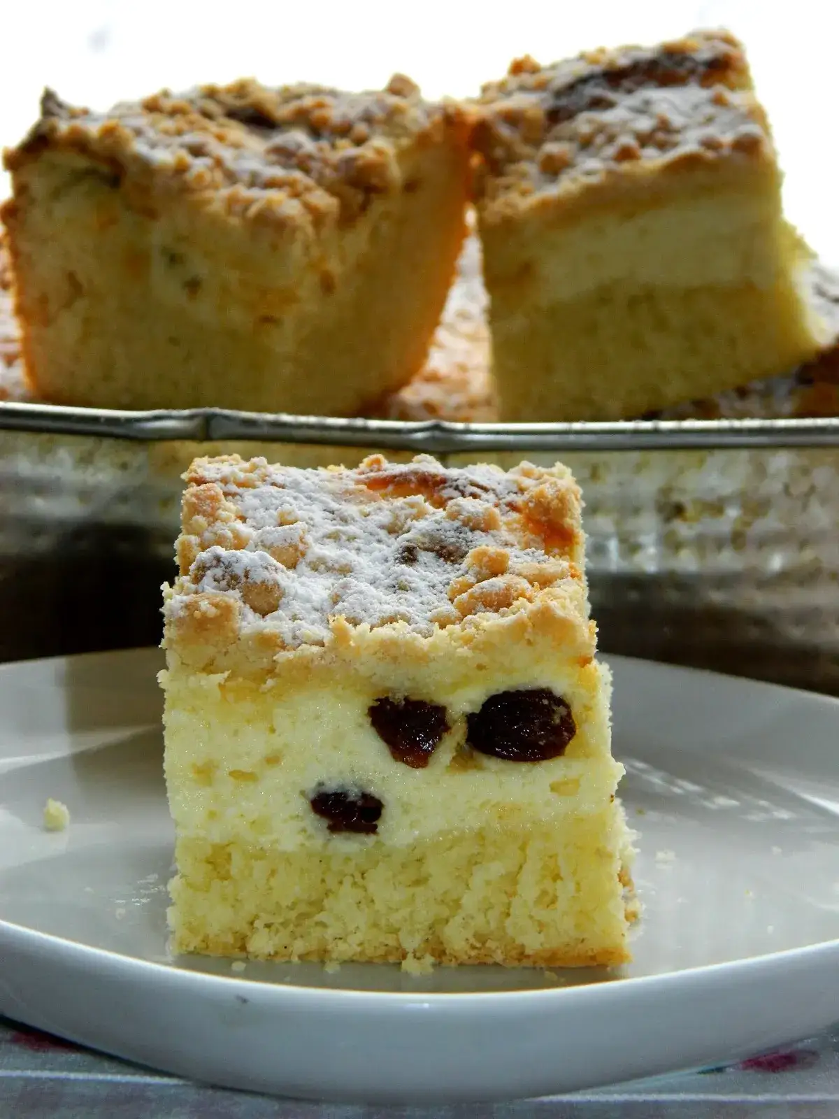 Zdjęcie Proste przepisy na ciasto drożdżowe z mrożonego ciasta – oszczędź czas i wysiłek