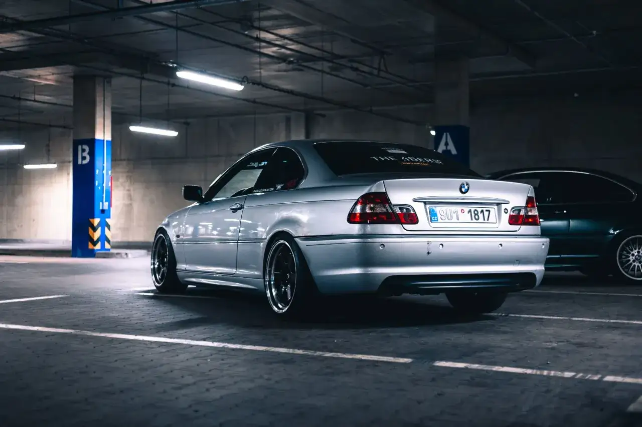 Zdjęcie BMW E46 318i - Kluczowe informacje, osiągi i najczęstsze problemy