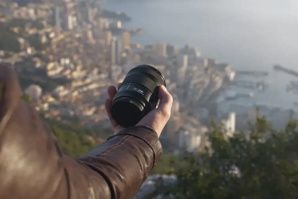 Zdjęcie Najlepsze obiektywy z dużym zoomem dla każdego fotografa. Jak wybrać idealny?
